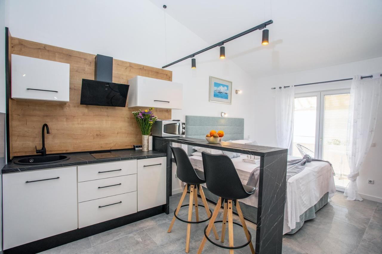 Apartments Nedo Dalmatia 오미스 외부 사진
