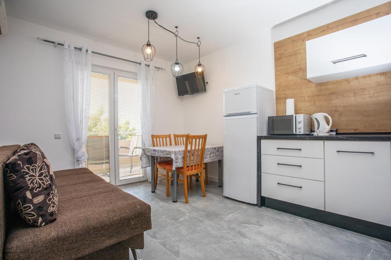 Apartments Nedo Dalmatia 오미스 외부 사진